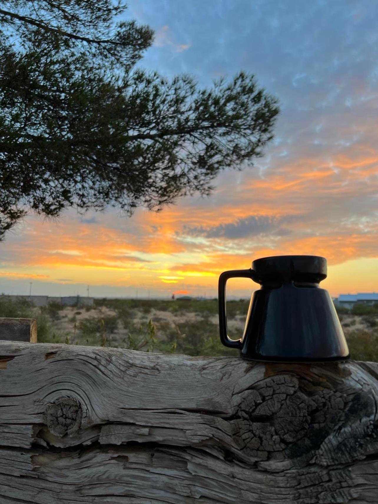 Hole In The Wall Getaway - Usa Mexico Border Bed And Breakfast Columbus Extérieur photo