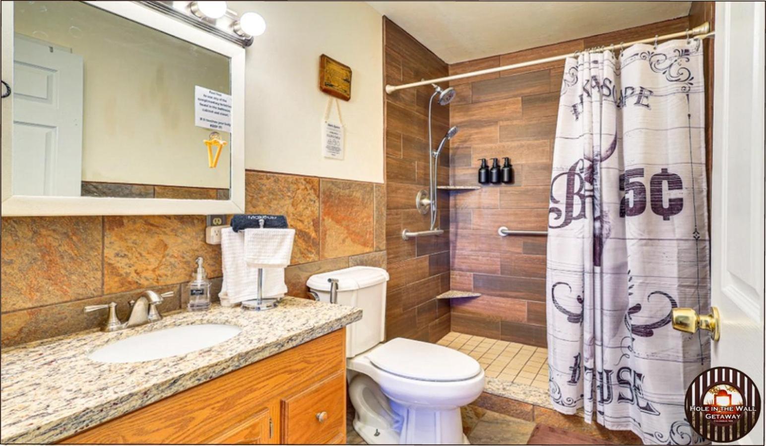Hole In The Wall Getaway - Usa Mexico Border Bed And Breakfast Columbus Extérieur photo